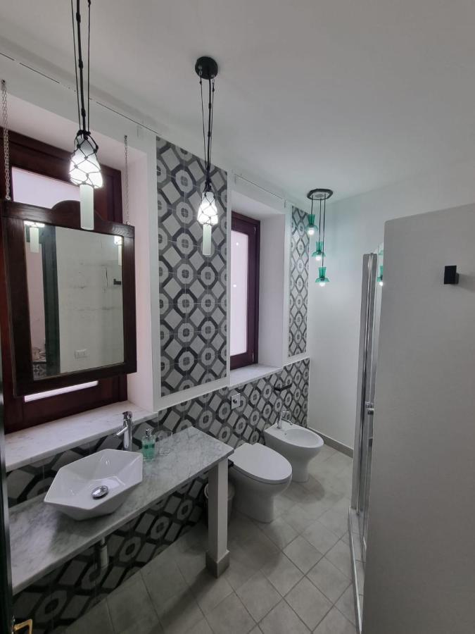 Casa Viotti Le Fuoriserie Palermo Exteriör bild
