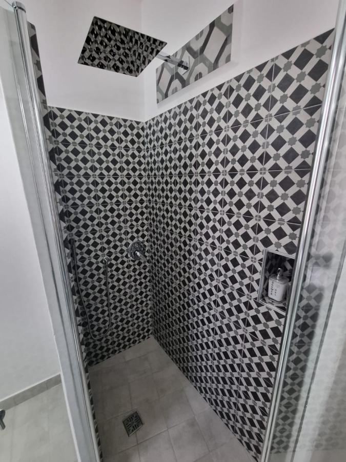 Casa Viotti Le Fuoriserie Palermo Exteriör bild