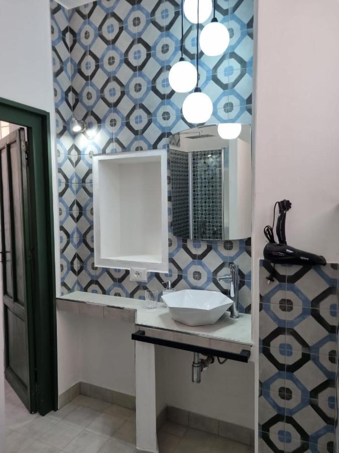 Casa Viotti Le Fuoriserie Palermo Exteriör bild